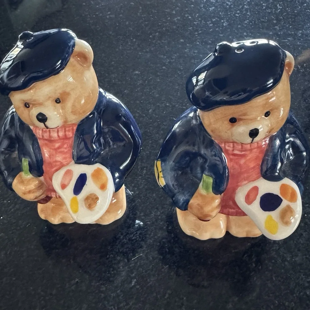 Vintage Artist Bears Salt and Pepper Shaker Set